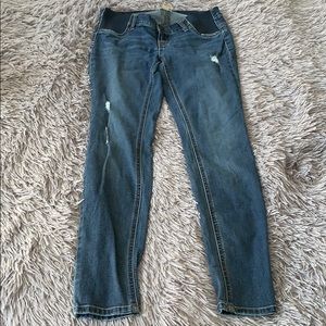 Maternity skinny jeans